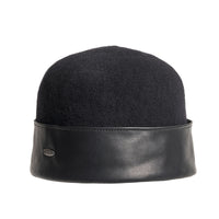 ORLANA - ORMOS BEANIE WITH LEATHER CUFF